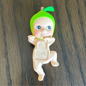 New Sonny Angel Harvest Hipper - Pear, Authentic